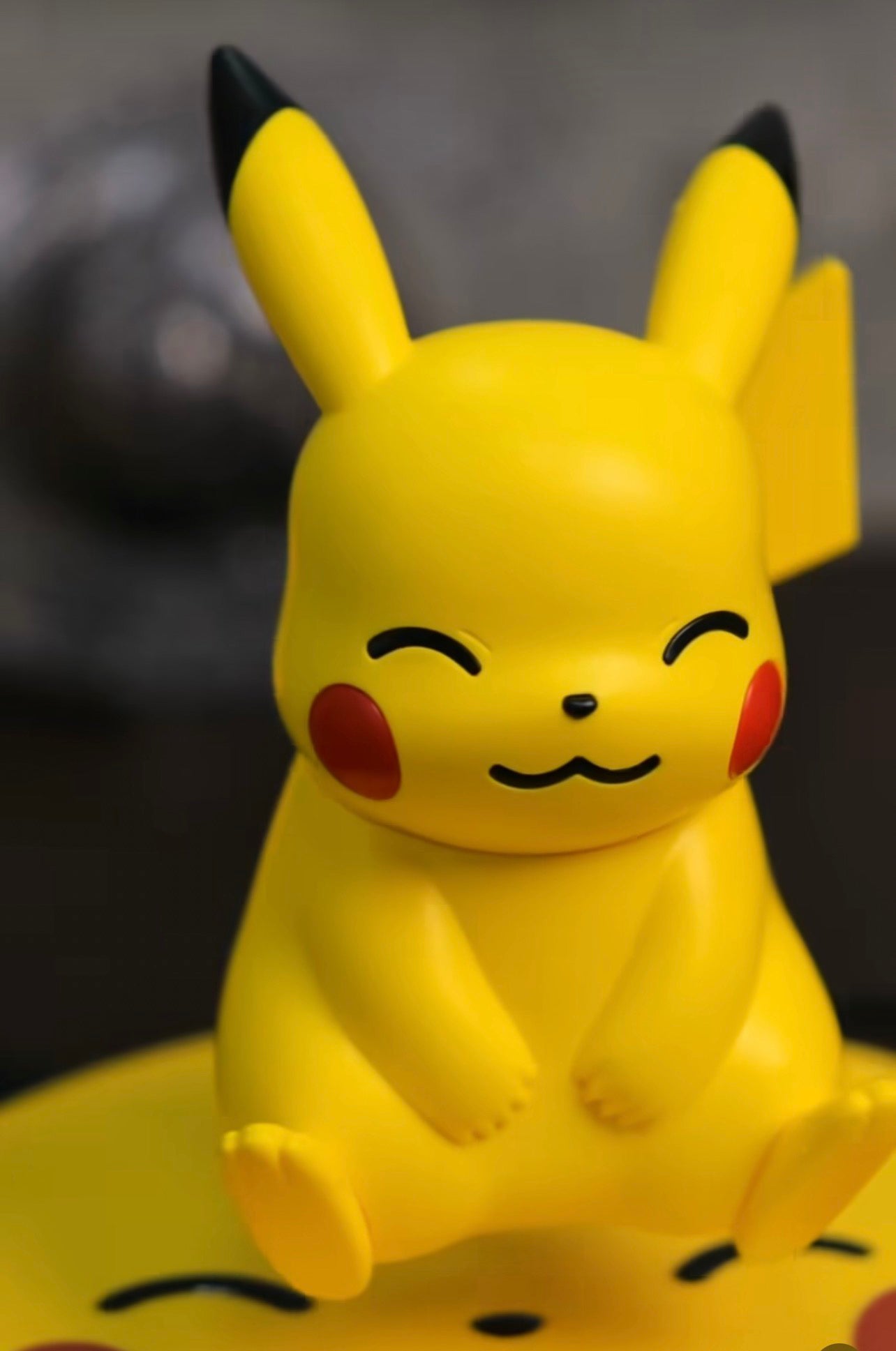 Pikachu magnetic floating