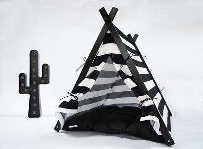 Gingham Pug teepee tent